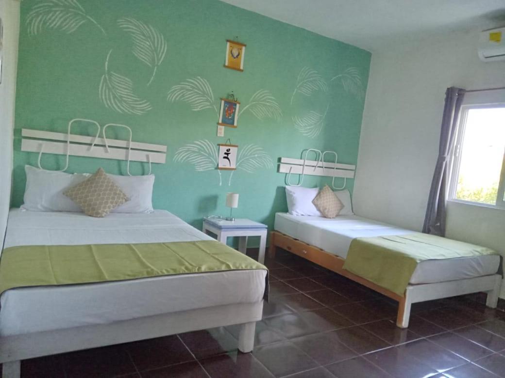 Hotel Departamentos Cerca De Ferry Holbox Exterior foto